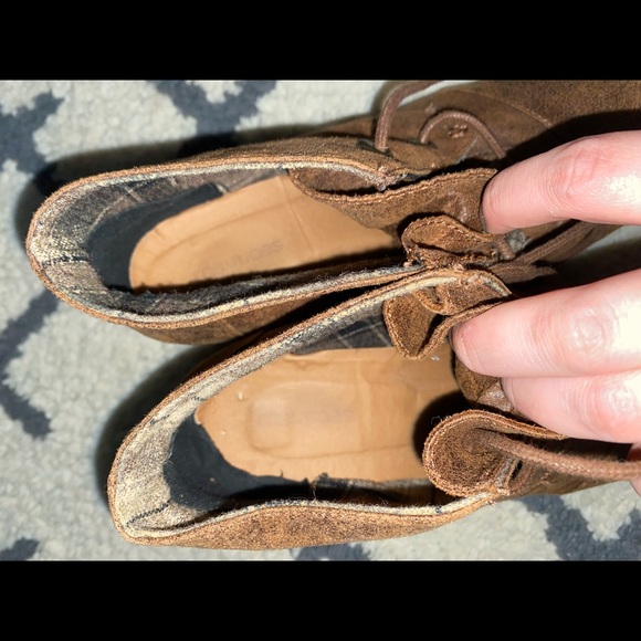 Womens Short Light Brown Ankle Lace Up Boots Size 7.5 - Picture 5 of 5